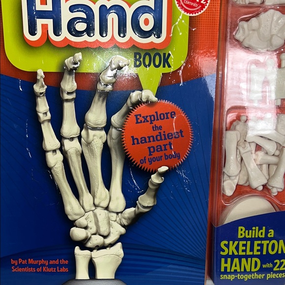 Klutz The Hand Book - Build a Skeleton Hand Kit - Picture 8 of 14